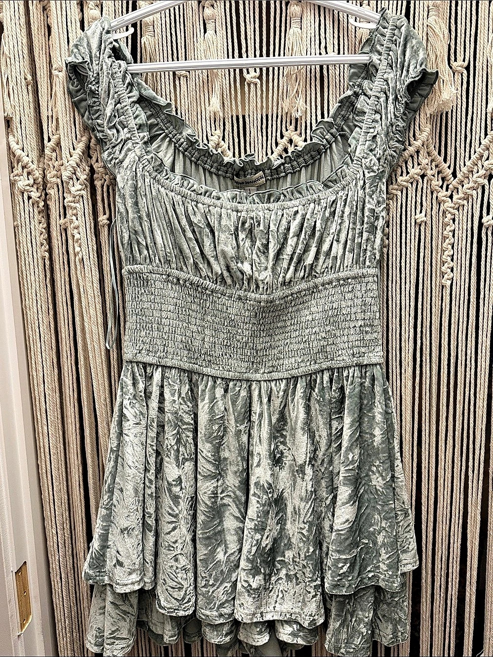 Urban Outfitters Smocked Mini romper in Green Size Large - Picture 2 of 3